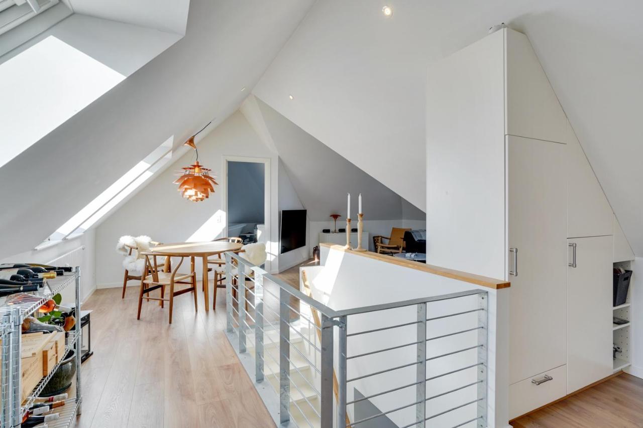 Bath Tub Penthouse In The City Aalborg Exterior foto